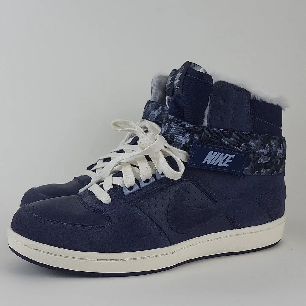 New Sample Women's Nike Delta Lite Mid Premium Faux Fur